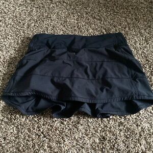 Black lululemon skirt